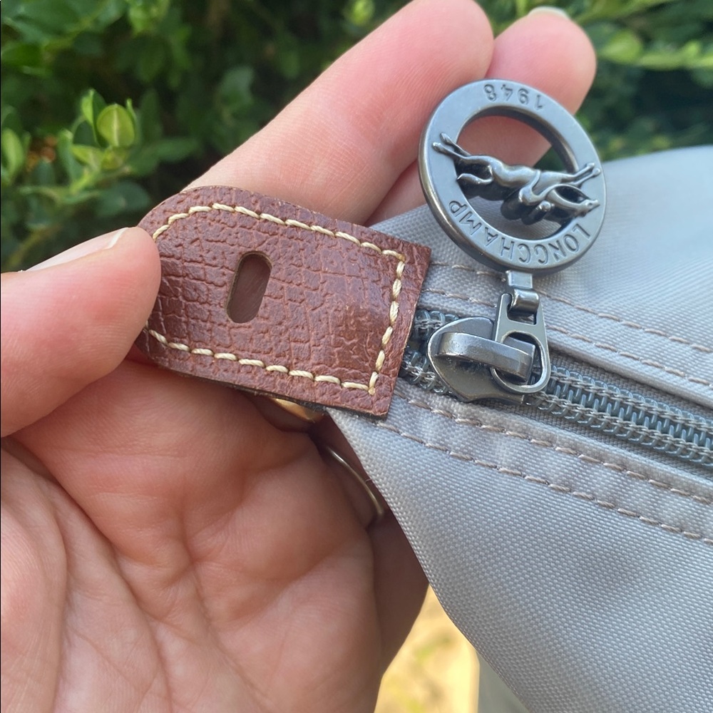 Longchamp Gray Tote with Brown Leather Trim - Picture 5 of 9